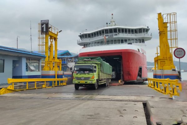 jasa-ekspedisi-pontianak-semarang